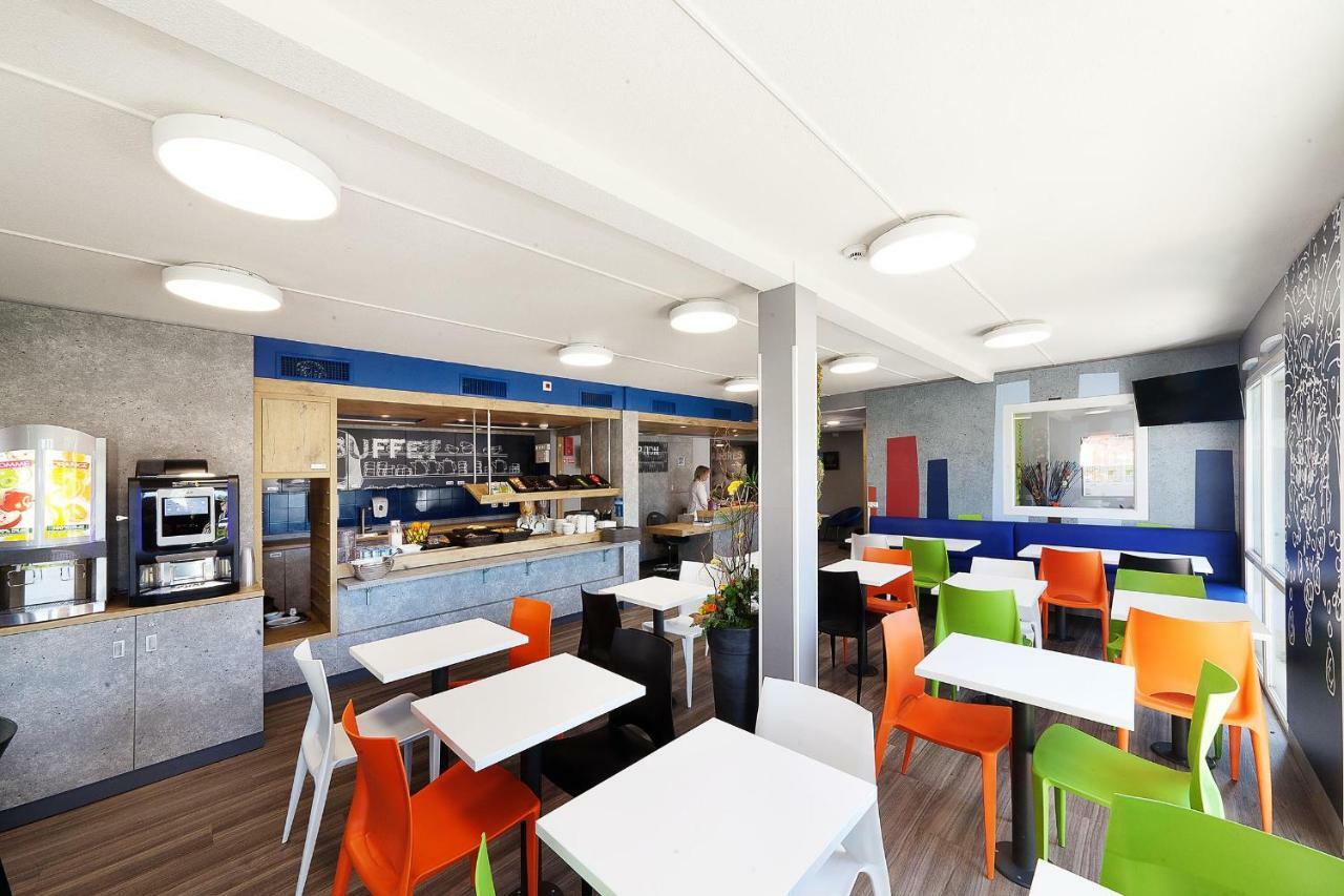 Ibis Budget Saint Gaudens Estancarbon Экстерьер фото